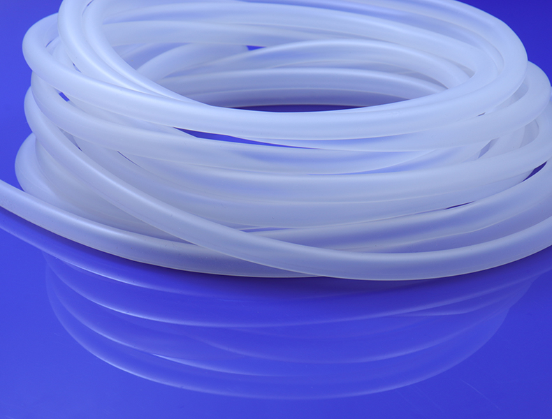 蠕動泵硅膠管和現(xiàn)貨的硅膠管有什么區(qū)別？