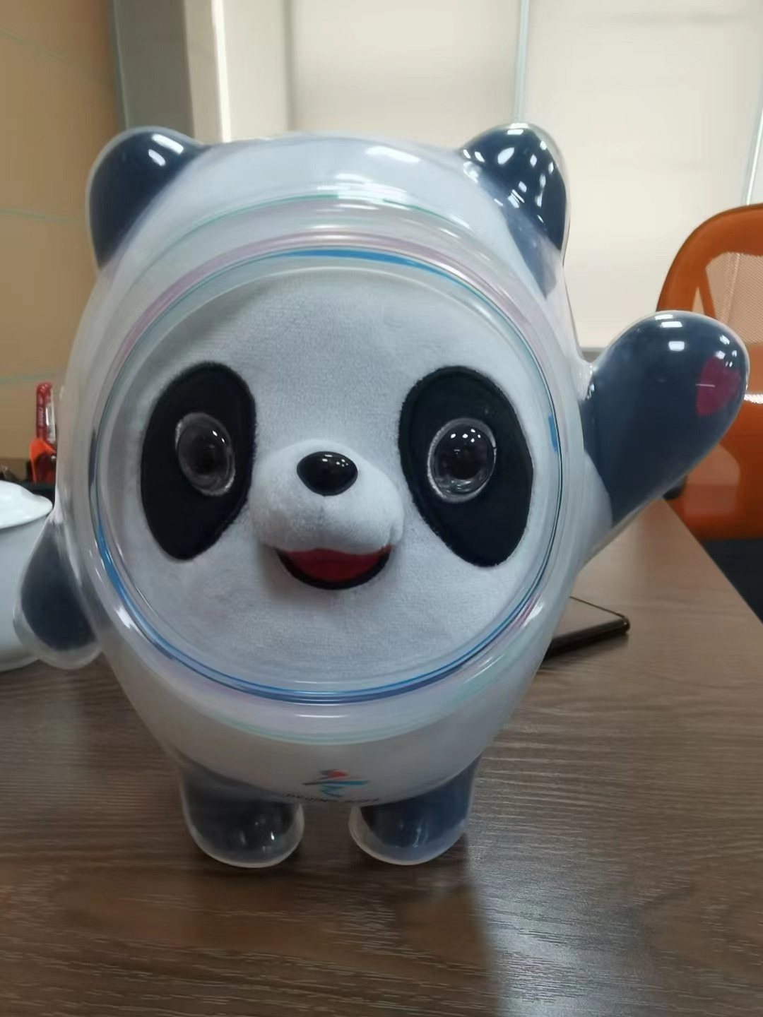 冰墩墩外殼使用的是液態硅膠嗎？